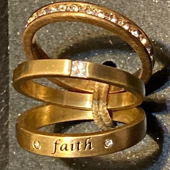 Three ring set - Picture 2 of 3